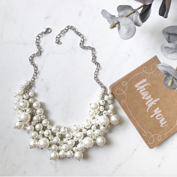 Handmade Fashion Pearl Statement Necklace - Picture 2 of 7